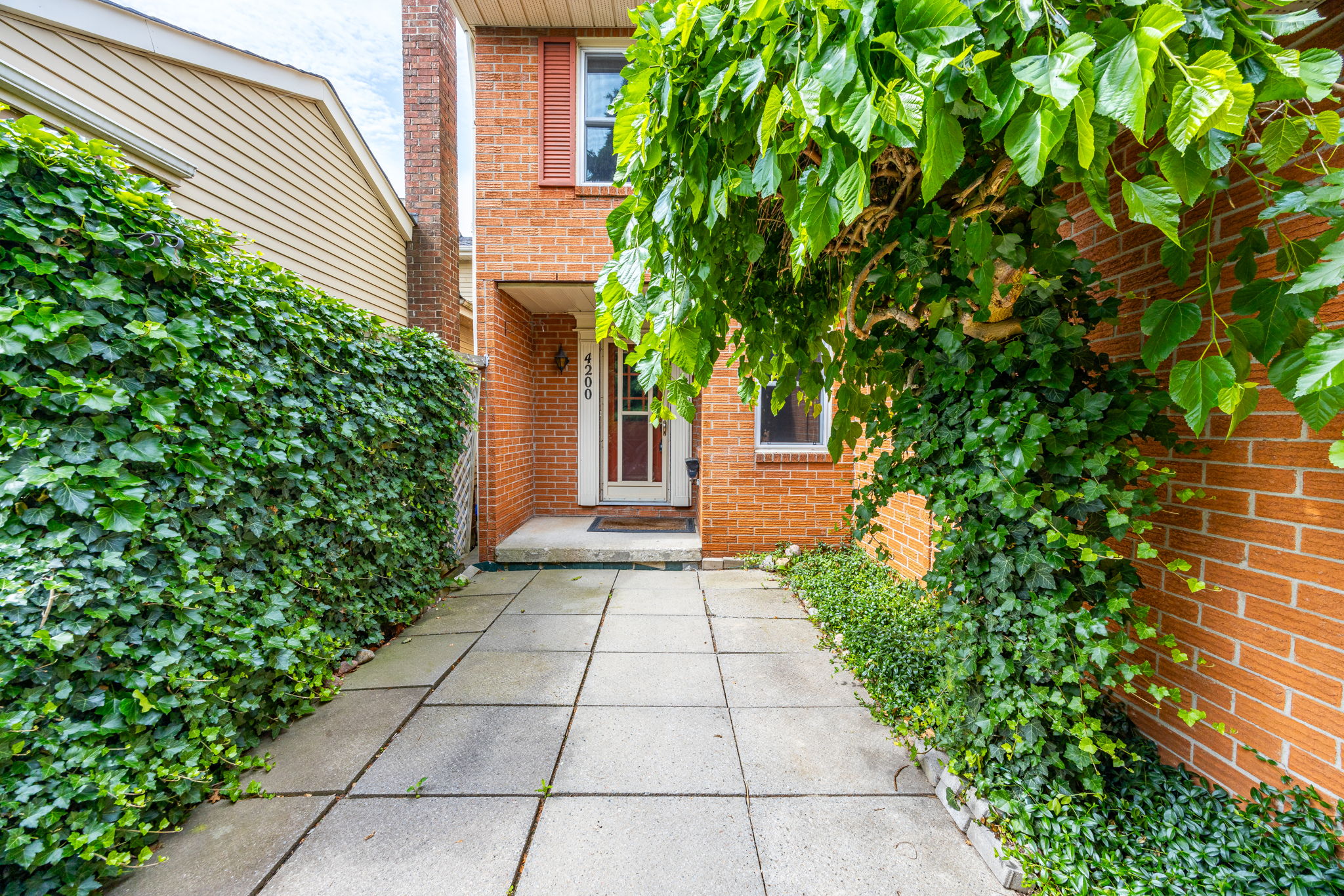Mississauga property showcase — delivered property photograph 56