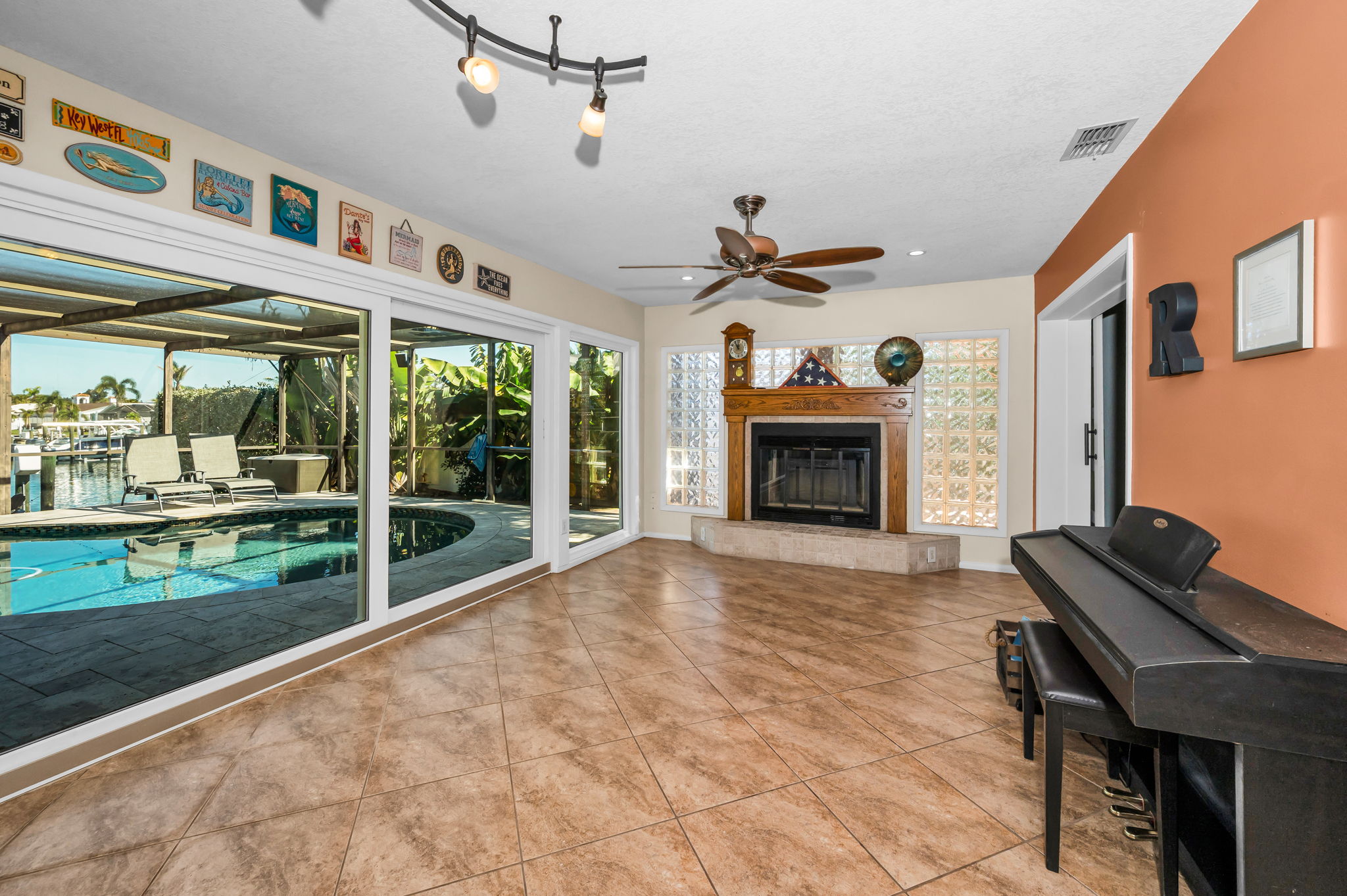Bonus Room2