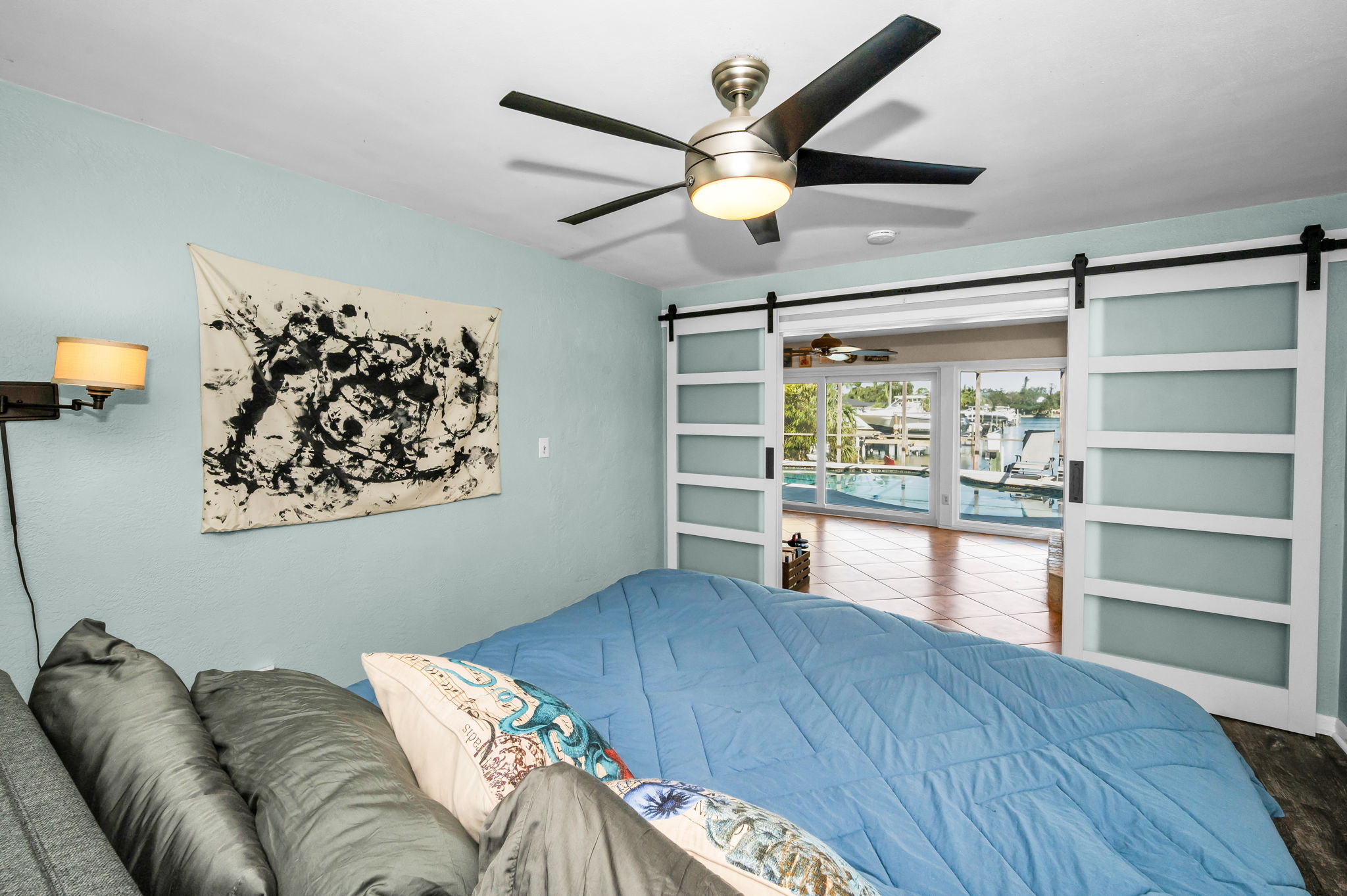 Primary Bedroom1a