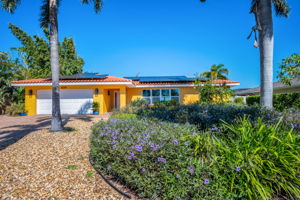 Front Exterior3
