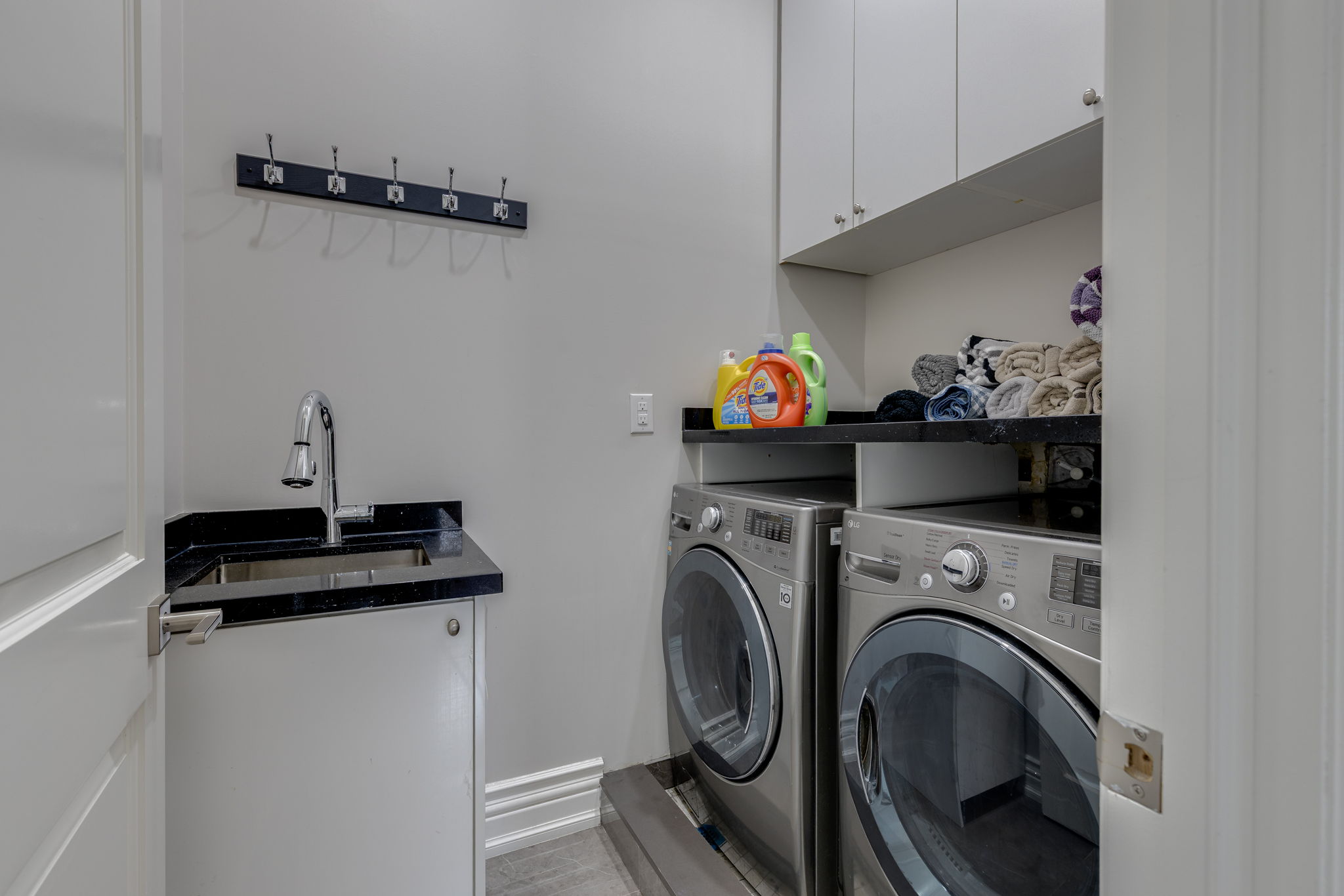 Mississauga property showcase — delivered property photograph 33