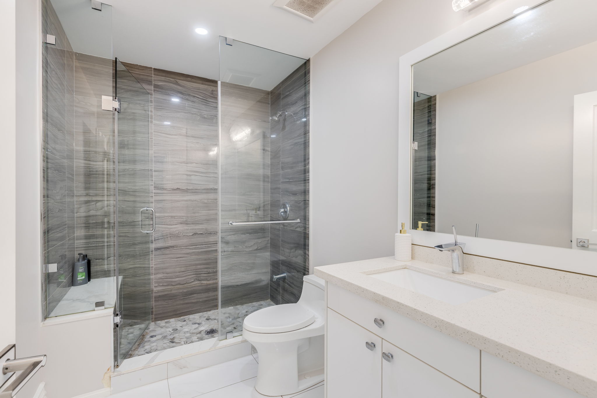 Mississauga property showcase — delivered property photograph 44
