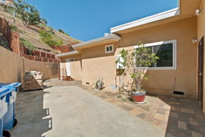  Photo 48