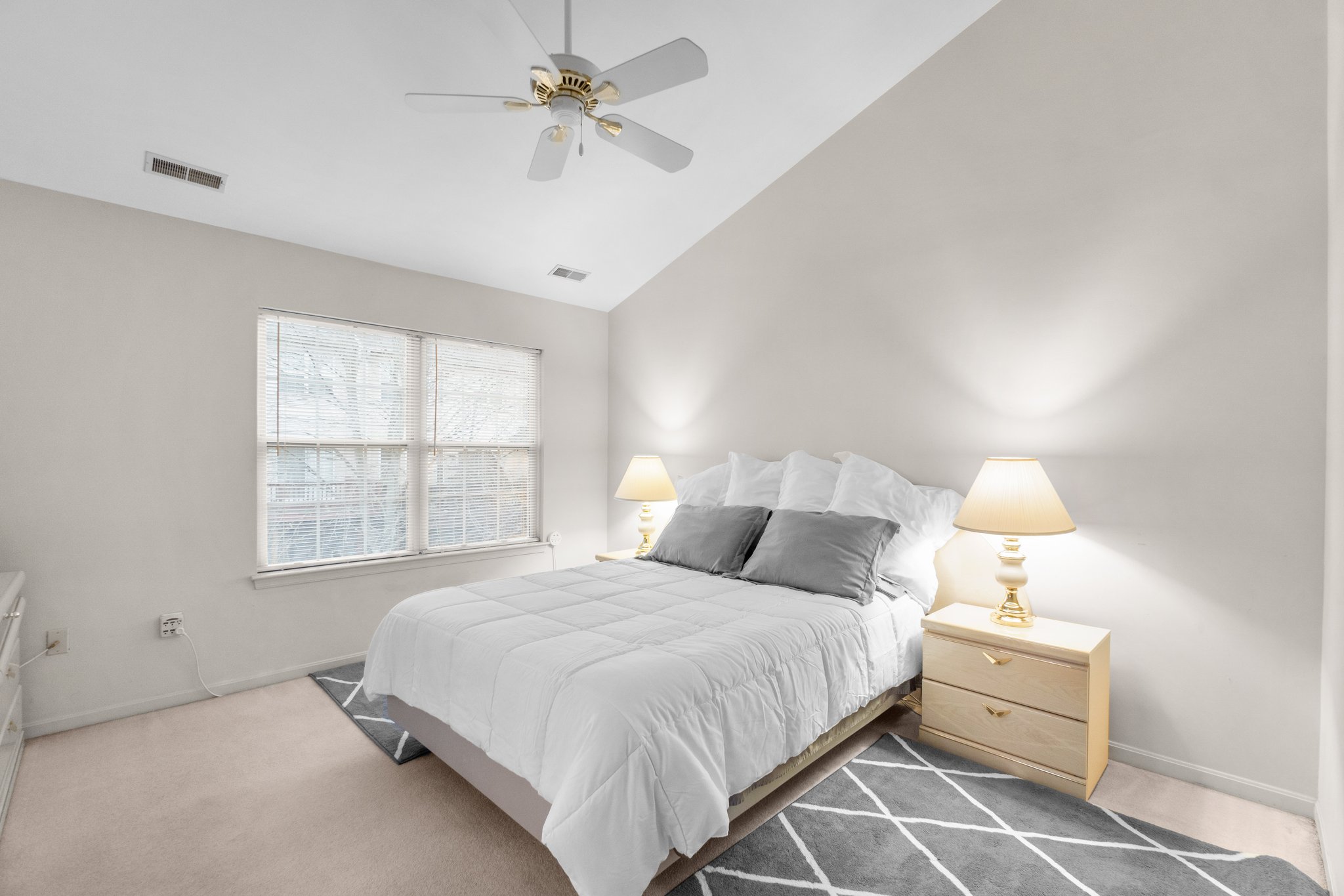 30. Upper bedroom.jpg