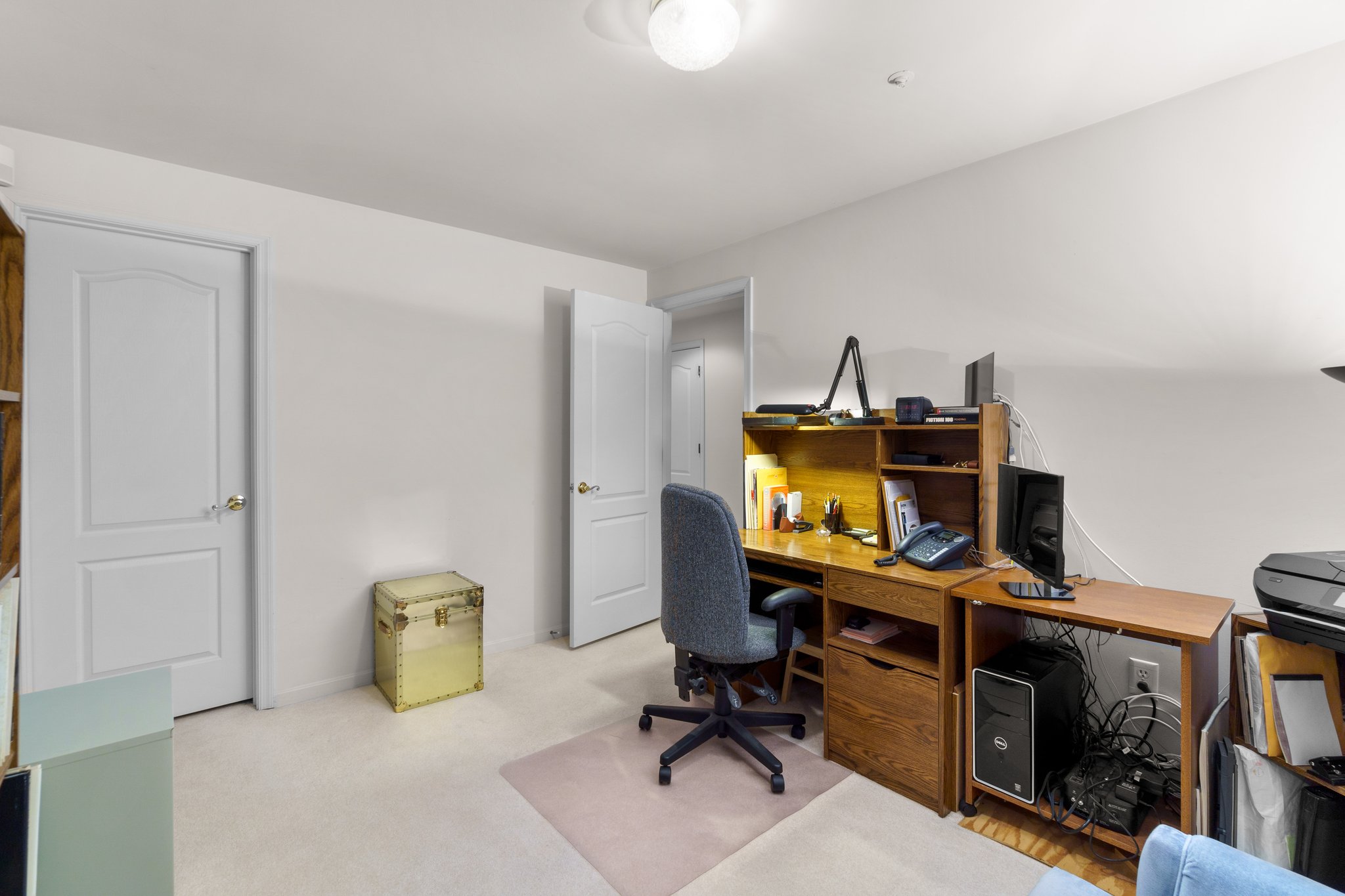 40. Office.jpg