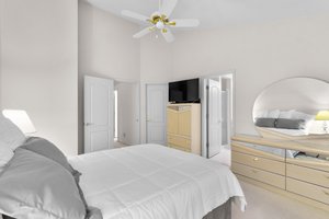 32. Upper bedroom.jpg