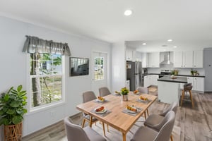 SFF02365 virtually staged.jpeg