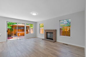 010_4204 Amargosa Dr