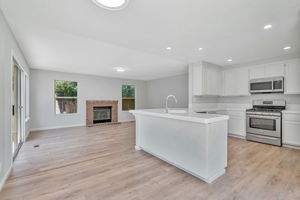 018_4204 Amargosa Dr
