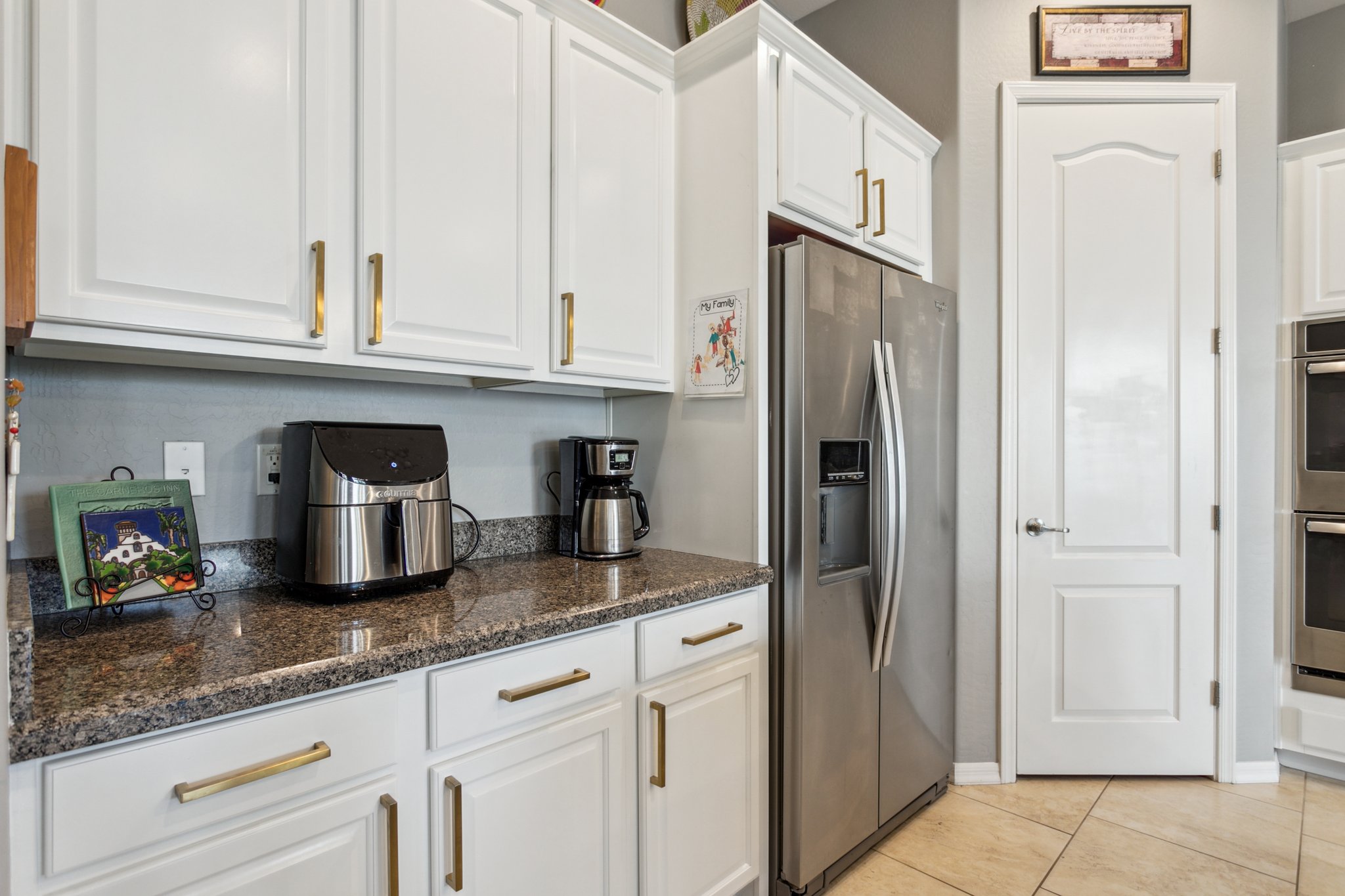 4204 E Grand Canyon Dr - 009.jpg