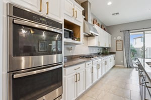4204 E Grand Canyon Dr - 010.jpg