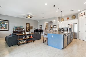 4204 E Grand Canyon Dr - 012.jpg