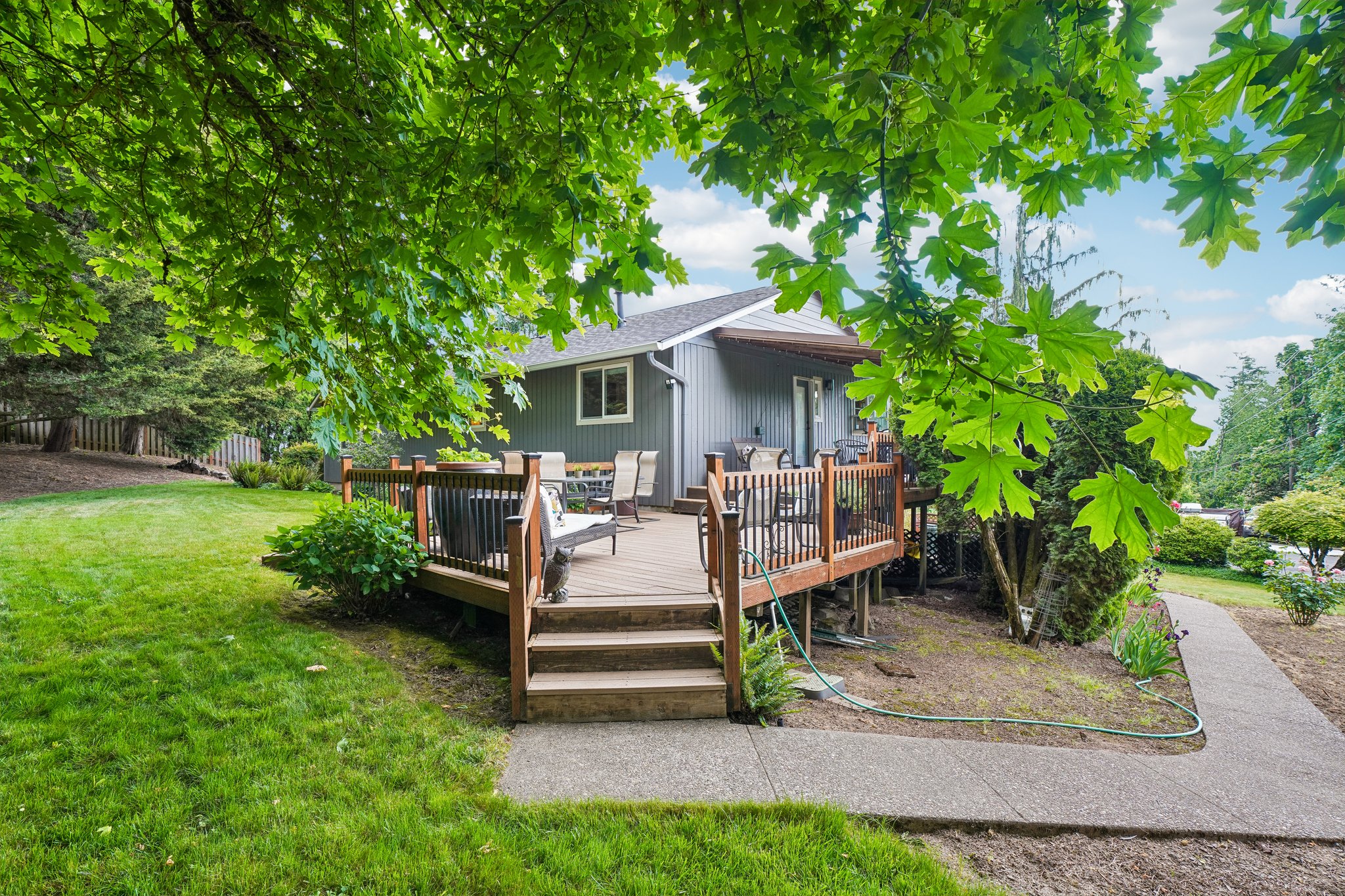 Riverview Dr-S0905-077.jpg