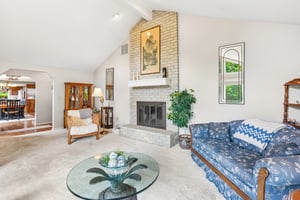 Riverview Dr-S0905-014.jpg