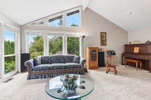 Riverview Dr-S0905-015.jpg