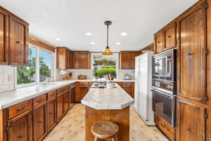 Riverview Dr-S0905-024.jpg