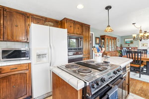 Riverview Dr-S0905-027.jpg