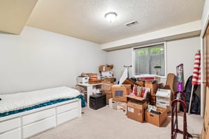 Riverview Dr-S0905-056.jpg