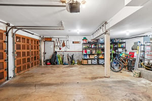 Riverview Dr-S0905-064.jpg