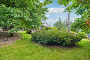 Riverview Dr-S0905-076.jpg