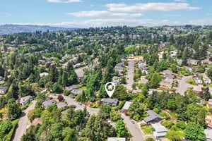 Riverview Dr-S0905-094.jpg