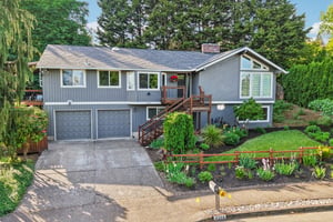Riverview Dr-S0905-097.jpg