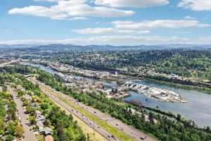 Riverview Dr-S0905-105.jpg