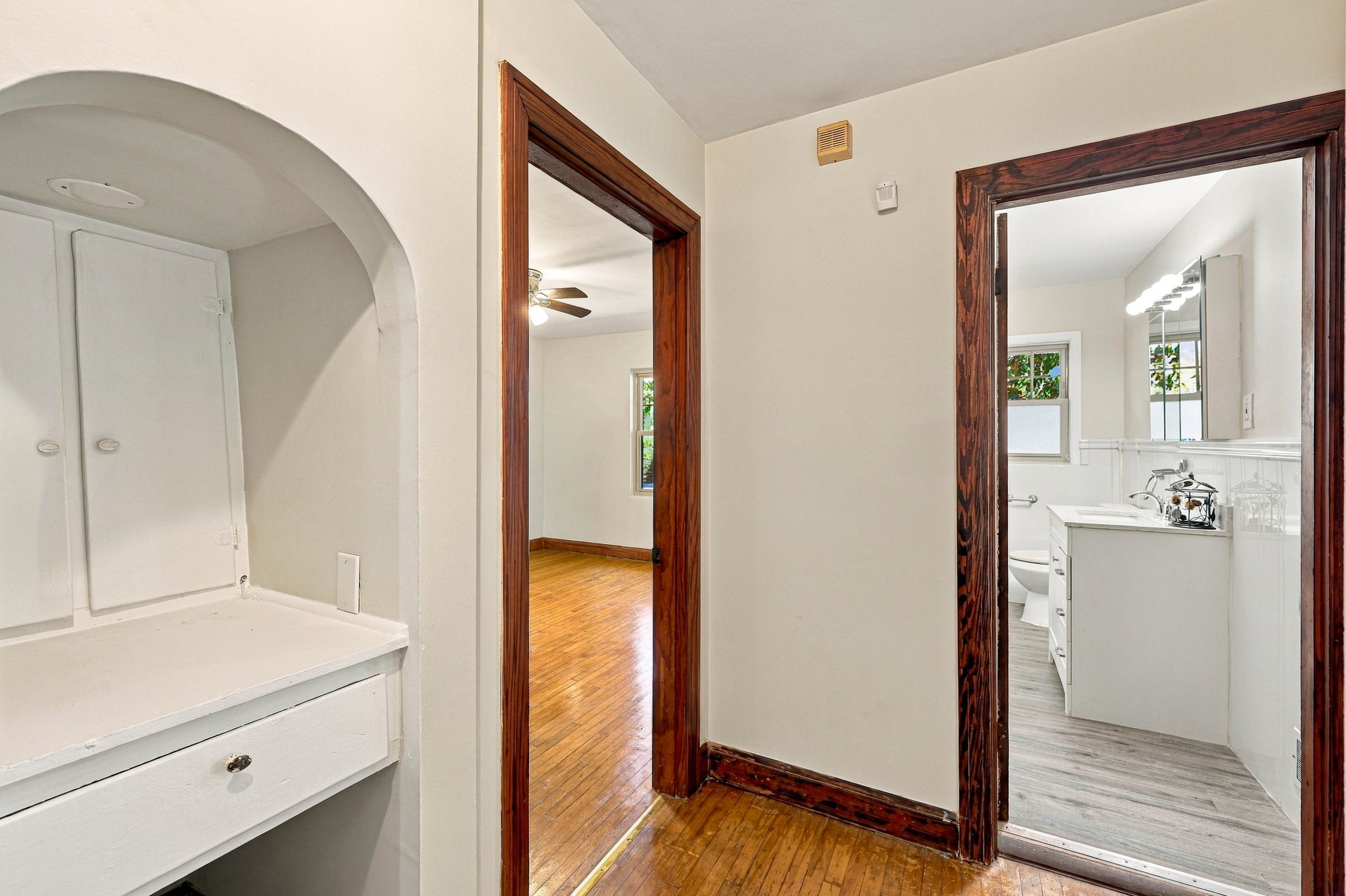  Photo 31