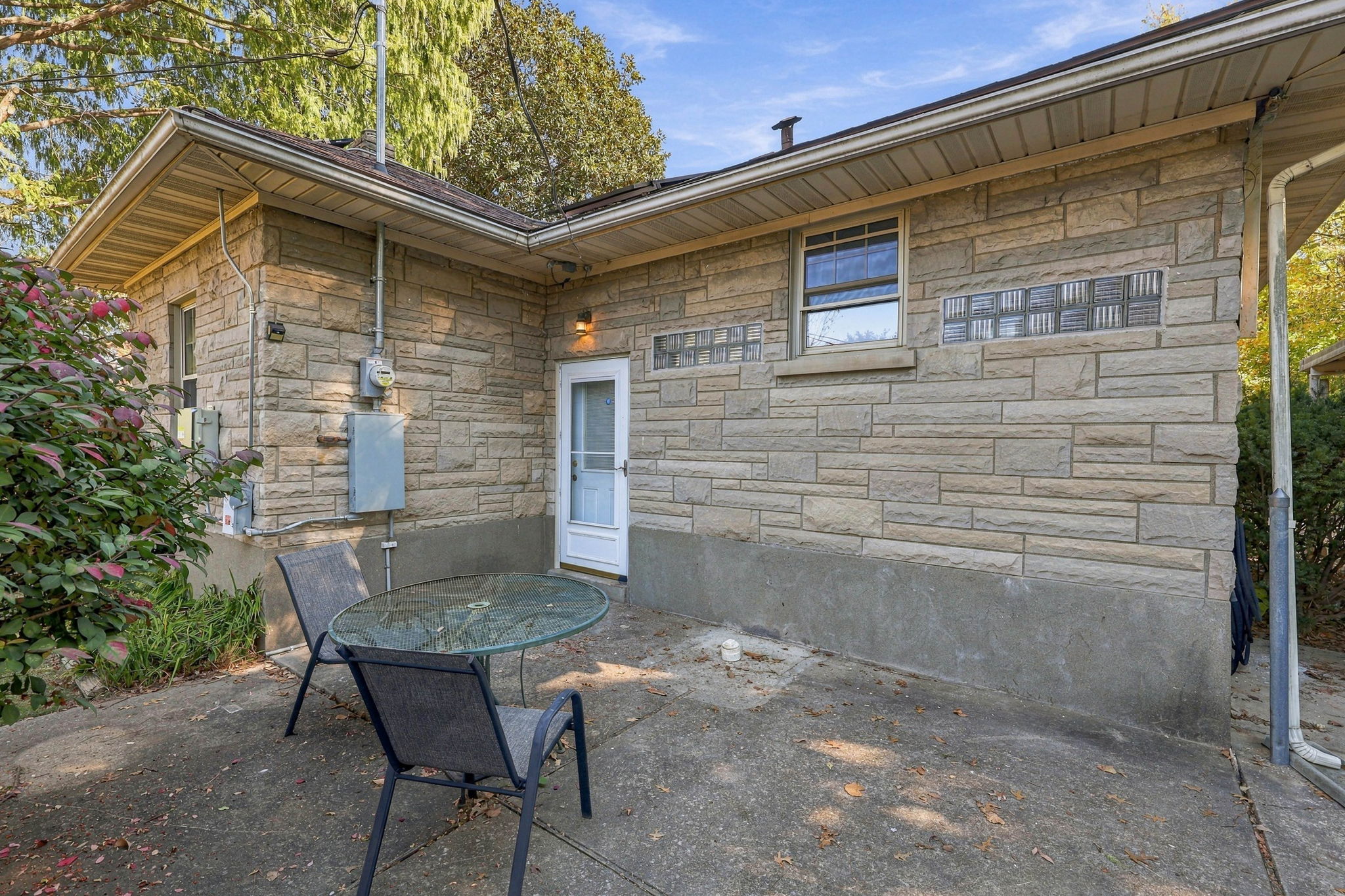  Photo 43