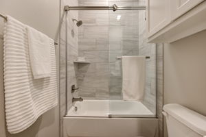  Photo 34