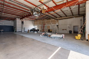  Photo 44