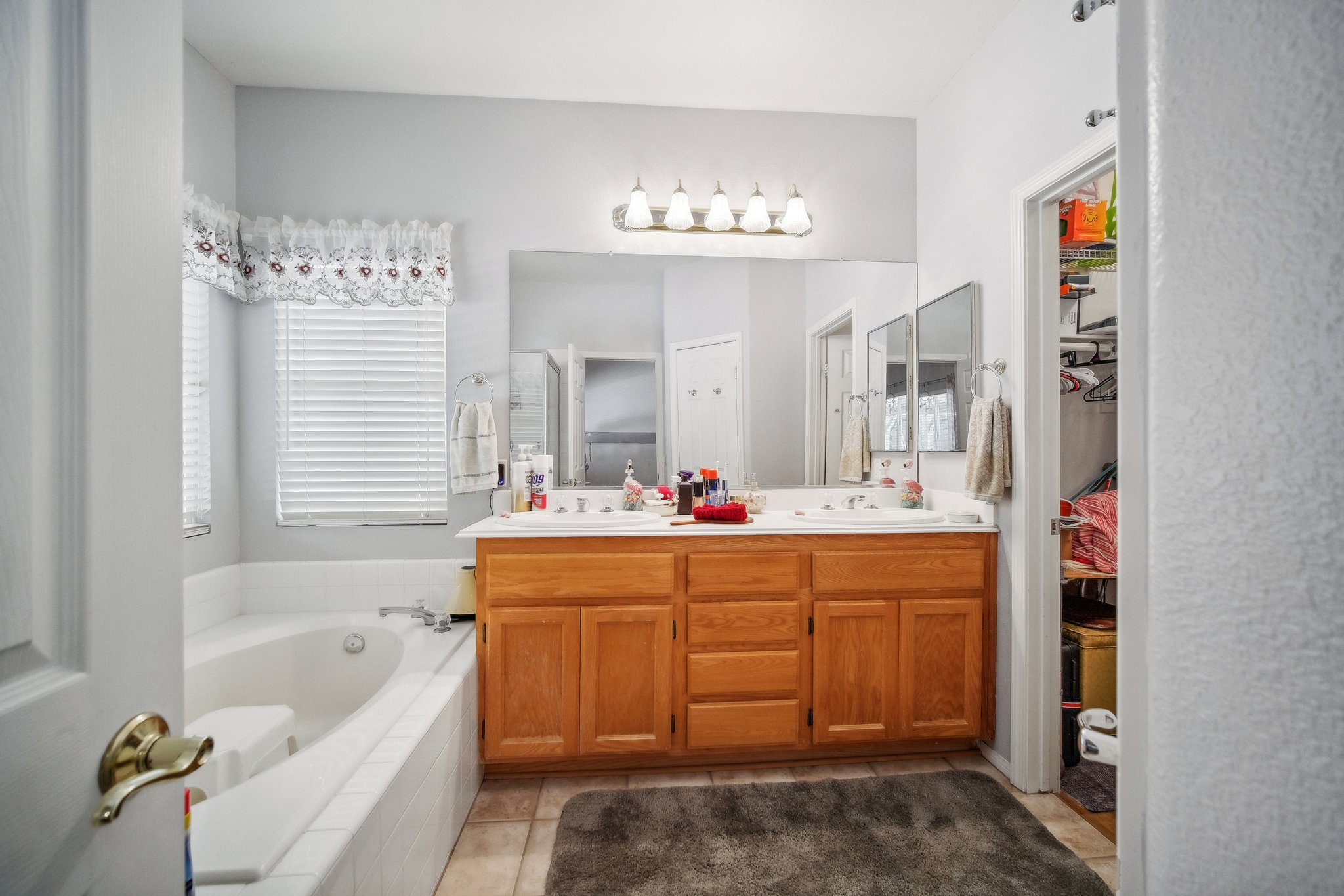 Grandview Drive-031.jpg