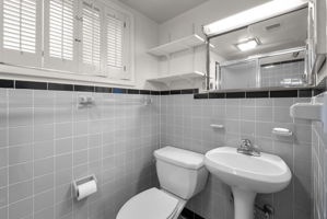 Ensuite Bath for Bedroom 4