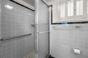 Ensuite Bath for Bedroom 4