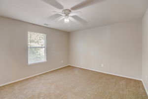  Broken Bend Blvd -032