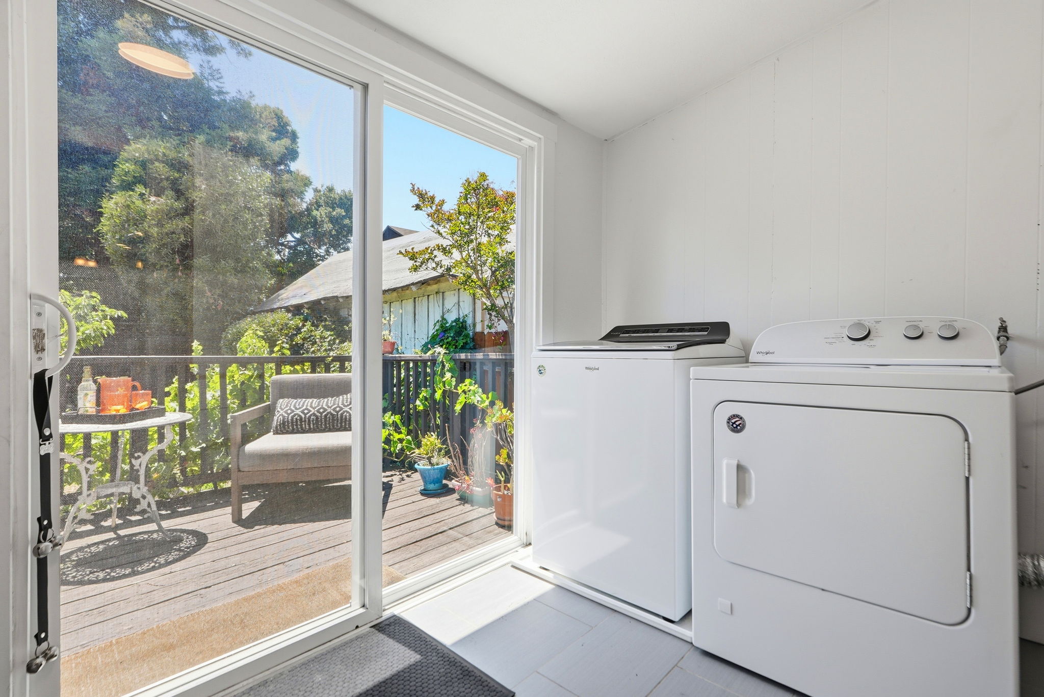 030_F8_4209 Suter St