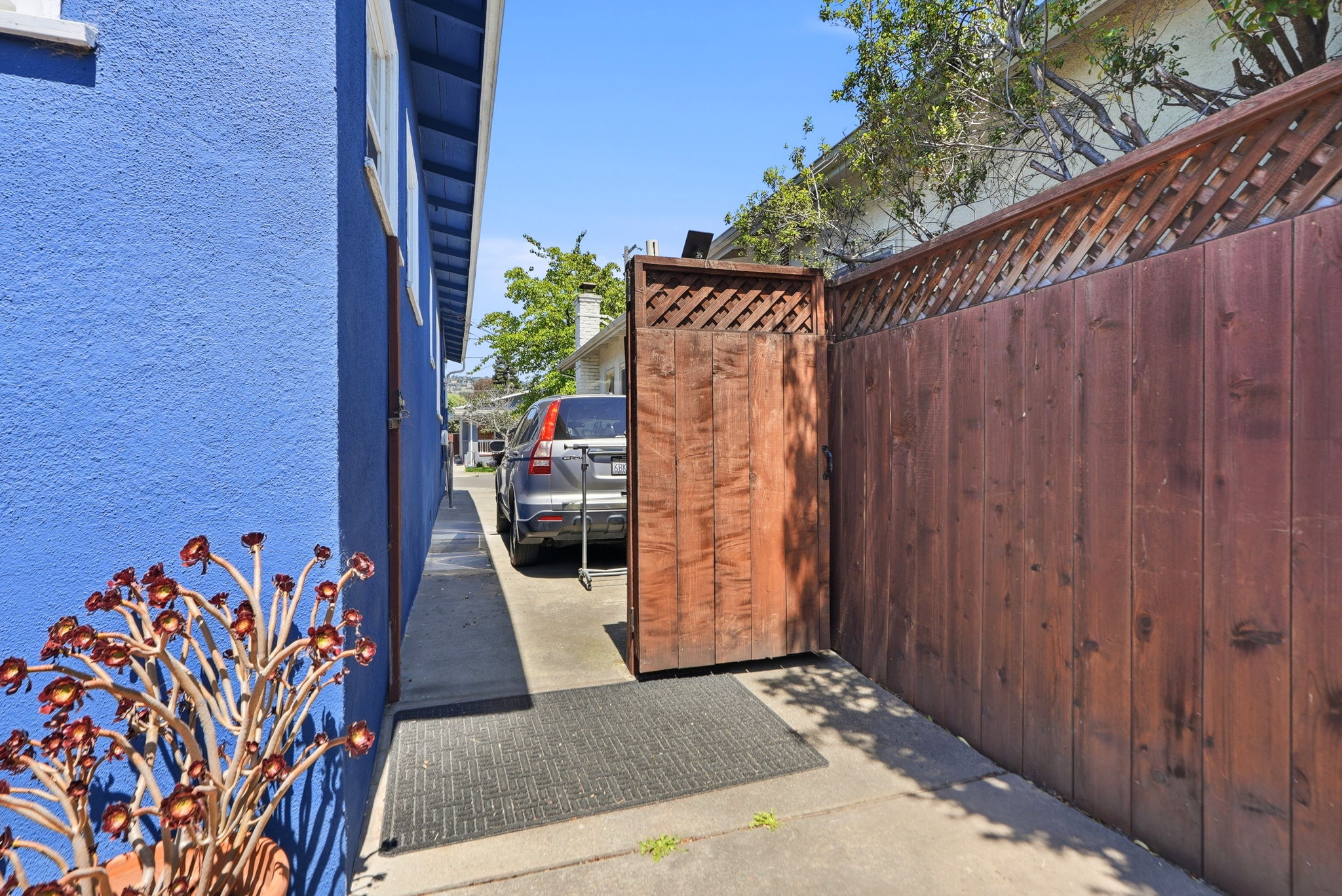 034_F8_4209 Suter St