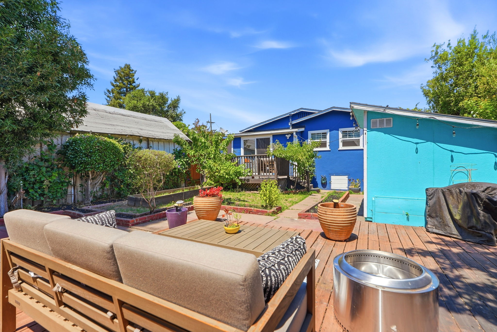 036_F8_4209 Suter St