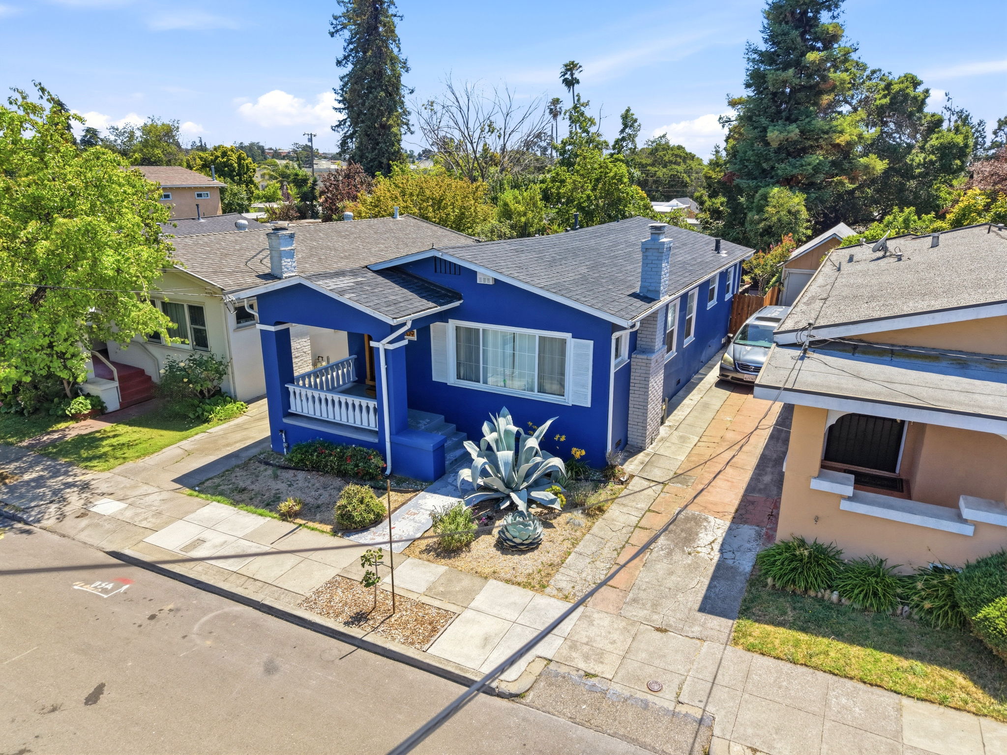 005_F8_AERIAL_4209 Suter St