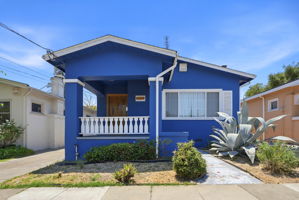 003_F8_4209 Suter St