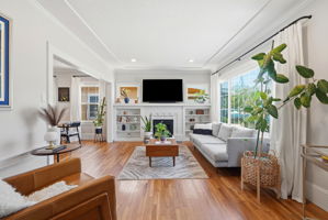 007_F8_4209 Suter St