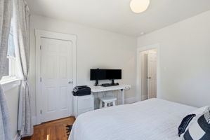 021_F8_4209 Suter St