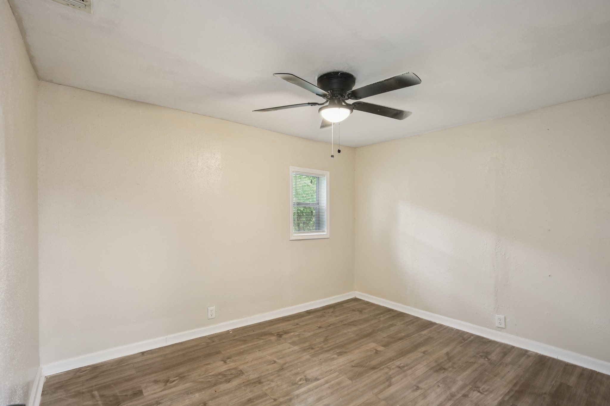Clearwater St-S0107-028.jpg
