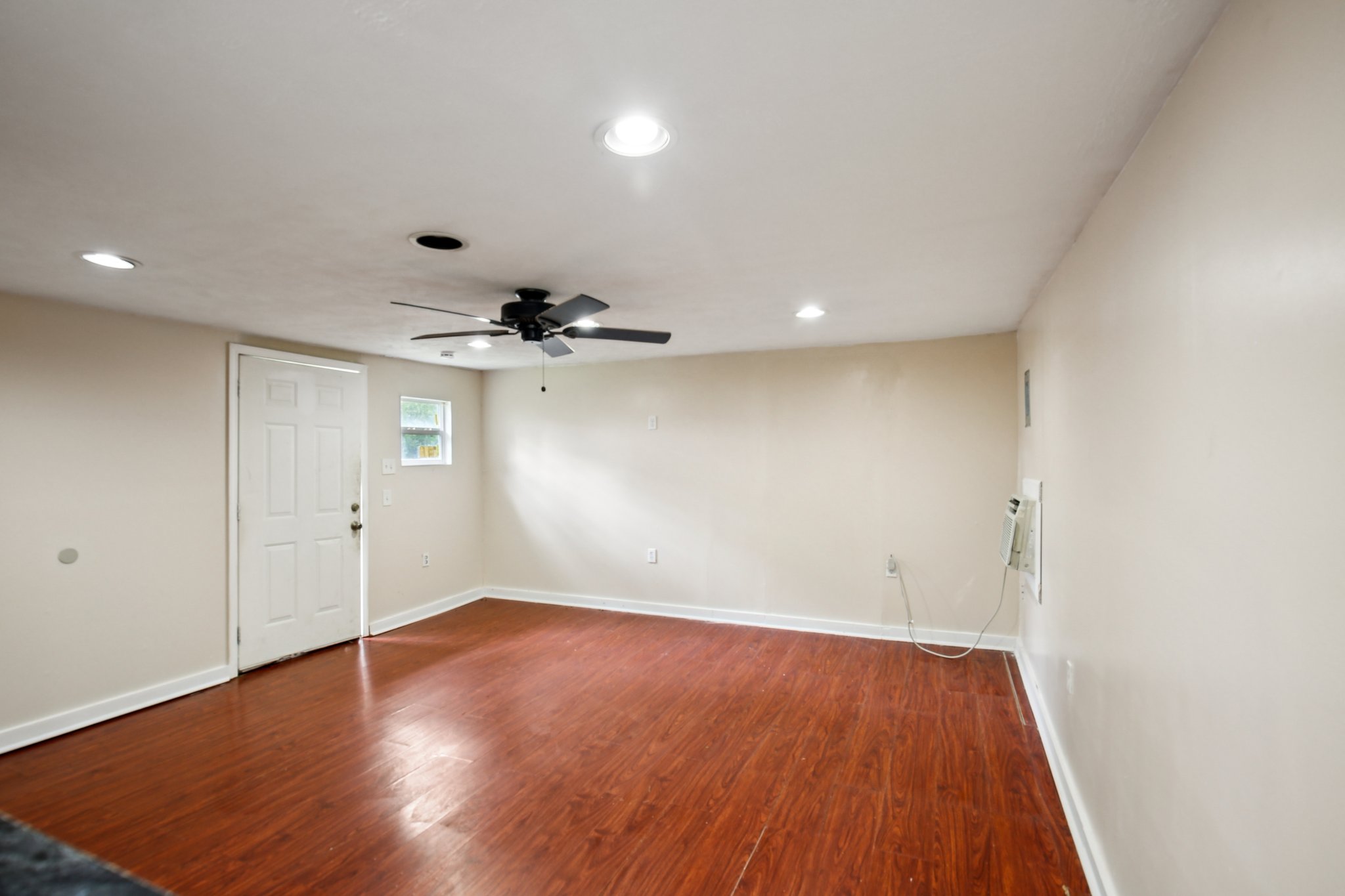 Clearwater St-S0107-033.jpg