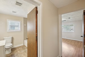 Clearwater St-S0107-018.jpg