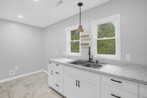 421 E Birch Sr-11
