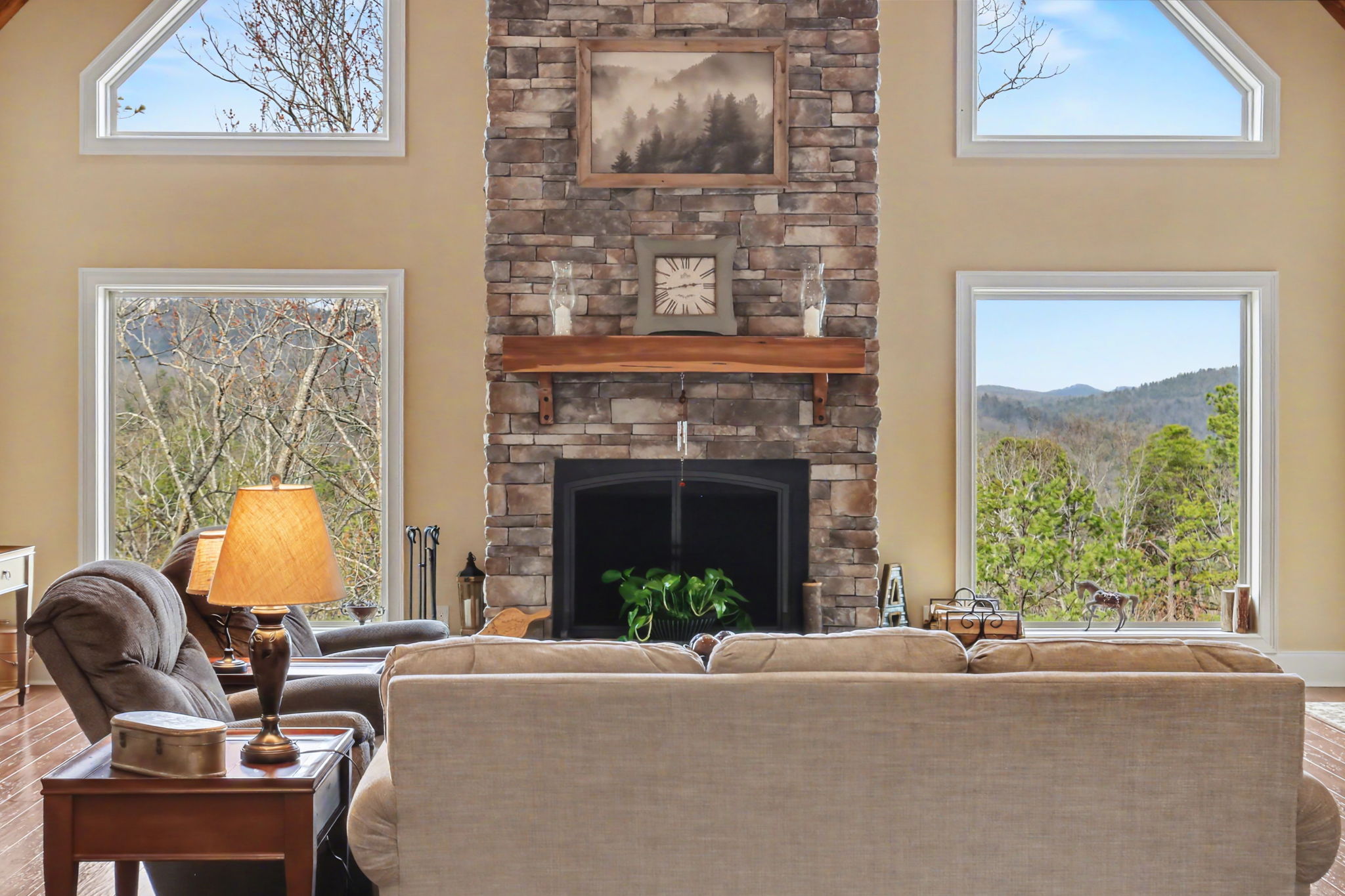 421 Hickory Nut Mountain Rd, Tallulah Falls, GA 30573, USA Photo 8