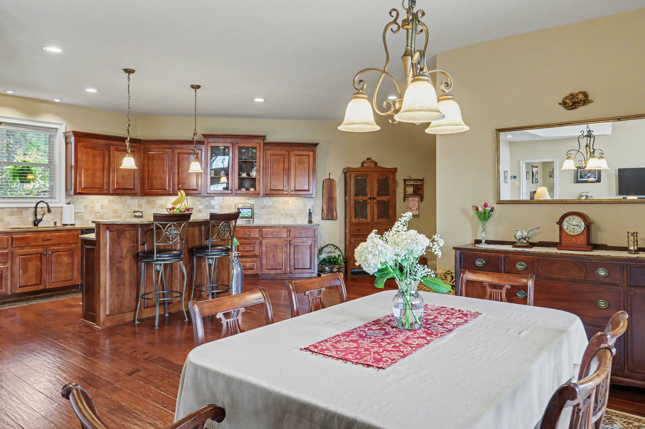 421 Hickory Nut Mountain Rd, Tallulah Falls, GA 30573, USA Photo 14