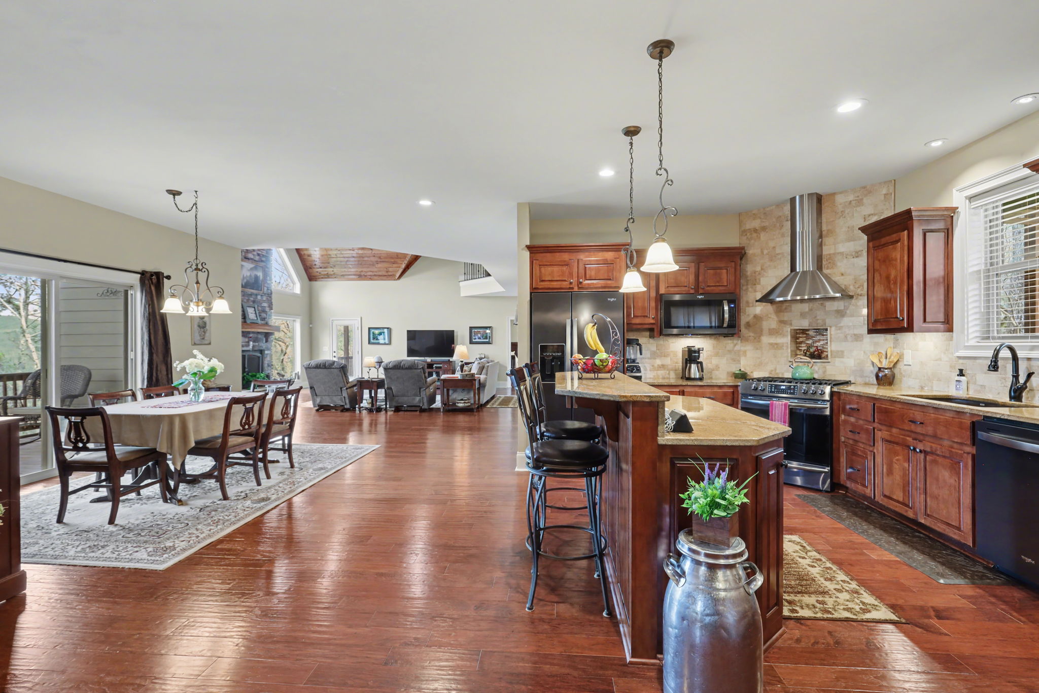 421 Hickory Nut Mountain Rd, Tallulah Falls, GA 30573, USA Photo 18