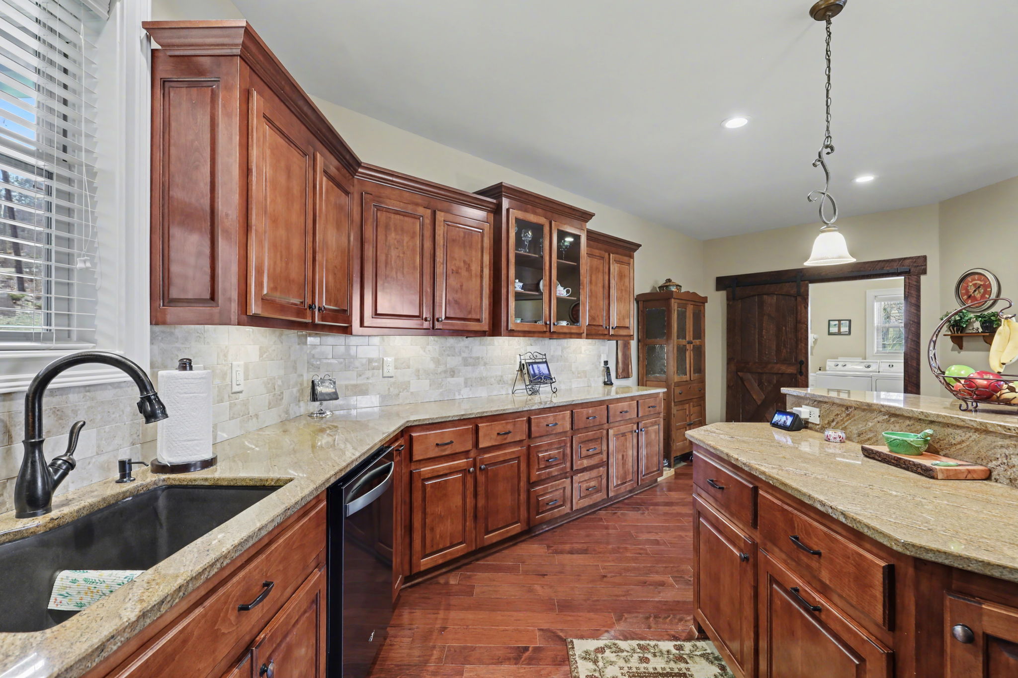 421 Hickory Nut Mountain Rd, Tallulah Falls, GA 30573, USA Photo 20